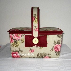 Varró- vagy kézimunka kosár bézs alapon rózsás - Meska.hu