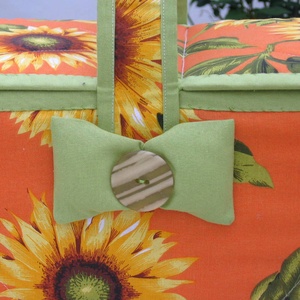 Kézimunka-  vagy varrókosár napraforgós  anyagból (Varrókosár) - otthon & életmód - lakástextil - varrókellék - Meska.hu