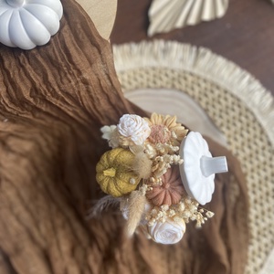 Őszi kerámia tök szójaviasz virágokkal - otthon & életmód - gyertya, illat, aroma - gyertya - Meska.hu