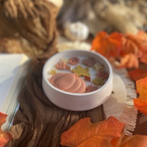 Pumpkin Embrace - Sütőtök vajkrémes szójaviasz illatgyertya - otthon & életmód - gyertya, illat, aroma - gyertya - Meska.hu Pumpkin Embrace - Sütőtök vajkrémes szójaviasz illatgyertya - otthon & életmód - gyertya, illat, aroma - gyertya - Meska.hu