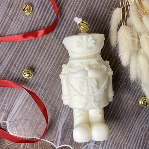 Diótörő szójaviasz forma gyertya, Otthon & Életmód, Gyertya, illat, aroma, Gyertya, Gyertya-, mécseskészítés, MESKA