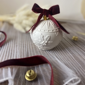 Little christmas ball - szójaviasz gyertya, Otthon & Életmód, Gyertya, illat, aroma, Gyertya, Gipszöntés, Gyertya-, mécseskészítés, MESKA