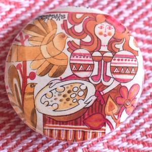 Mese bélyeg kitűző - Meska.hu