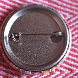 Mese bélyeg kitűző - ékszer - kitűző és bross - Meska.hu