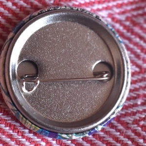 Mese bélyeg kitűző - ékszer - kitűző és bross - Meska.hu