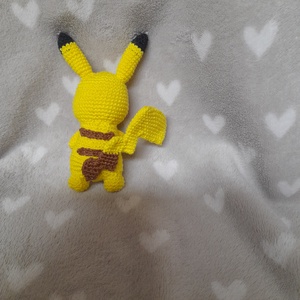 Horgolt pikachu - játék & sport - plüssállat & játékfigura - más figura - Meska.hu Horgolt pikachu - játék & sport - plüssállat & játékfigura - más figura - Meska.hu