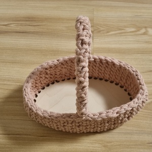 Horgolt húsvéti kosár ovális alapra tojásgyűjtéshez - ünnepi díszek, dekorációk - húsvéti díszek és dekorációk - húsvéti tojástartó - Meska.hu