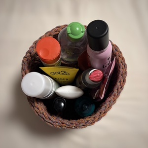 Többszínű fonalból készült tároló, Otthon & Életmód, Fürdőszoba, Fürdőszobai tároló, , MESKA