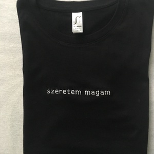 Póló hímzett mintával - ruha & divat - női ruha - póló, felső - Meska.hu