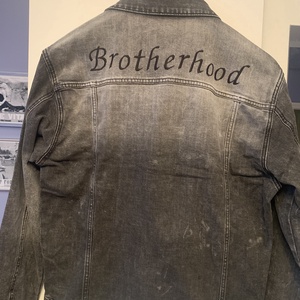 Farmerdzseki hímzés rendelésre - Meska.hu