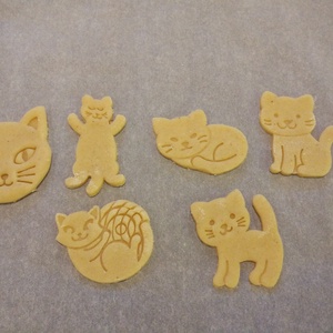 Cica, Cicáskeksz, sütemény kiszúró forma szett, Otthon & Életmód, Konyhafelszerelés, tálalás, Sütés, főzés, Sütikiszúró, Mézeskalácssütés, Mindenmás, MESKA