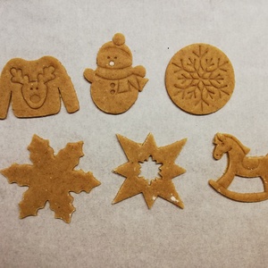 4. Karácsonyi mézeskalács-, keksz kiszúró forma - otthon & életmód - konyhafelszerelés, tálalás - sütés, főzés - sütikiszúró - Meska.hu