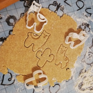 Lámás kekszkiszúró szett, mézeskalácsforma, Otthon & Életmód, Konyhafelszerelés, tálalás, Mindenmás, Mézeskalácssütés, MESKA