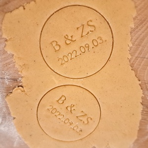 Egyedi kekszkiszúró bármilyen alkalomra - otthon & életmód - konyhafelszerelés, tálalás - sütés, főzés - sütikiszúró - Meska.hu