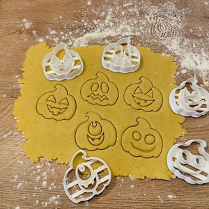 Halloween-i keksz-, linzerkiszúró szett, Otthon & Életmód, Dekoráció, Halloween, Halloweeni sütikiszúrók, Mézeskalácssütés, Mindenmás, MESKA
