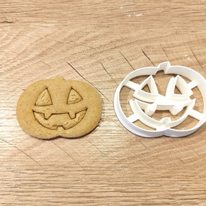 Halloween-i tök keksz-, linzerkiszúró szett - otthon & életmód - dekoráció - halloween - halloweeni sütikiszúrók - Meska.hu