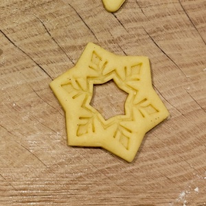 Hópihés 1. linzer-, kekszkiszúró - otthon & életmód - konyhafelszerelés, tálalás - sütés, főzés - sütikiszúró - Meska.hu