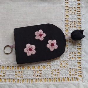 Cseresznyevirágos kulcstartó, Táska & Tok, Kulcstartó & Táskadísz, Kulcstartó, Hímzés, Varrás, MESKA