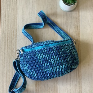 Övtasi / Crossbody táska - táska & tok - kézitáska & válltáska - vállon átvethető táska - Meska.hu