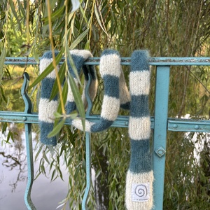 vékony csíkos kézzel kötött mohair sál - ruha & divat - sál, sapka, kendő - sál - Meska.hu