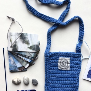 kék horgolt kis táska, telefontartó - táska & tok - pénztárca & más tok - telefontok - Meska.hu