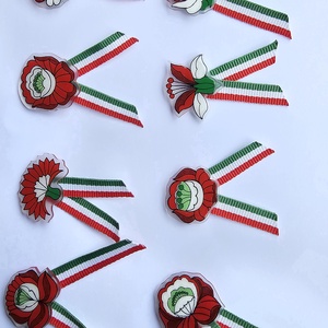 Kalocsai virágos kokárda  - ékszer - kitűző és bross - Meska.hu