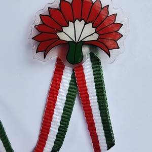 Kalocsai virágos kokárda  - Meska.hu