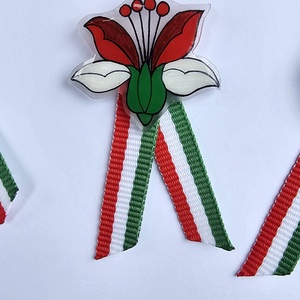 Kalocsai virágos kokárda  - Meska.hu