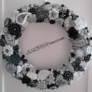 Fali cement koszorú E19, Otthon & Életmód, Dekoráció, Ajtó- és ablak dekoráció, Ajtódísz & Kopogtató, Mindenmás, Selyemfestés, MESKA