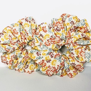 Színes apró leveles XXL scrunchie - ruha & divat - hajdísz & hajcsat - hajgumi - Meska.hu