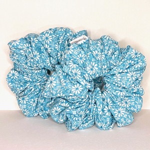 Százszorszép XXL scrunchie - ruha & divat - hajdísz & hajcsat - hajgumi - Meska.hu