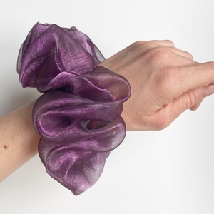 Lila, tüll szerű XXL scrunchie - ruha & divat - hajdísz & hajcsat - hajgumi - Meska.hu