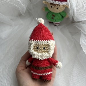 Horgolt Mikulás és Manó amigurumi figurák  - karácsony - karácsonyi lakásdekoráció - karácsonyi manók, figurák - Meska.hu