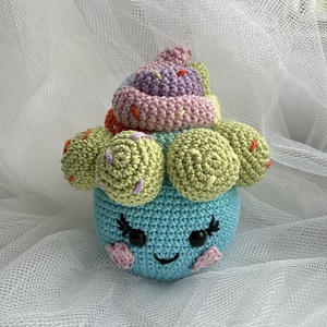 Amigurumi Cupcake Figura  Kézzel Készült, Egyedi és Cuki, pamut fonalból, Játék & Sport, Plüssállat & Játékfigura, Más figura, Horgolás, MESKA