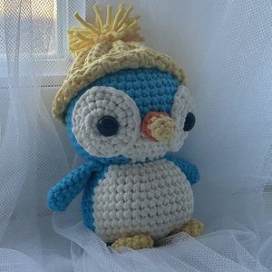 horgolt kék pingvin figura sapkával amigurumi - egyedi ajándék - játék & sport - plüssállat & játékfigura - más figura - Meska.hu