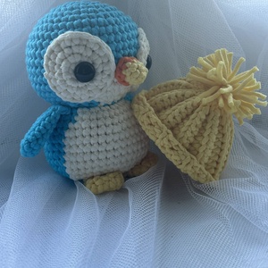 horgolt kék pingvin figura sapkával amigurumi - egyedi ajándék - játék & sport - plüssállat & játékfigura - más figura - Meska.hu