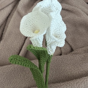 Élethű Horgolt Kála - Egyedi Kézműves Örök Virág (Szálanként Rendelhető), Otthon & Életmód, Virágdekoráció, Virágok, Szálas virág, Horgolás, MESKA