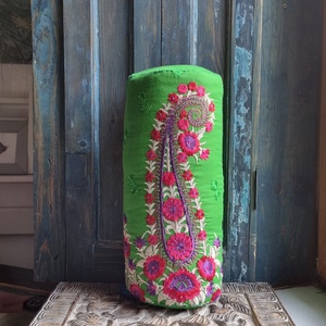 Mexikó csodája-hímzett hengerpárna  zöld/pink/lila - otthon & lakás - lakástextil - párna & párnahuzat - Meska.hu