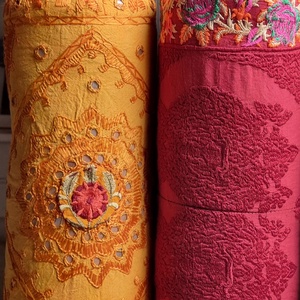 Eljövendő nyarak-Hímzett hengerpárna sárga/burgundivörös/ - játék & sport - sport és kikapcsolódás - jóga, pilates, torna - jógapárna - Meska.hu