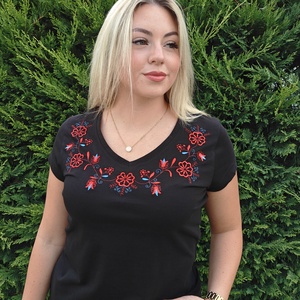hímzett női póló,, Ruha & Divat, Női ruha, Póló, felső, , MESKA
