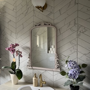 Pasztell rózsaszín és tört fehér vintage tükör, Otthon & Életmód, Dekoráció, Tükör, Festett tárgyak, MESKA