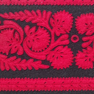 Szűrrátétes technikával készült asztali futó - Meska.hu