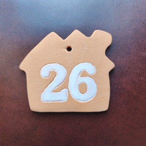 Házikó alakú házszámtábla - Meska.hu