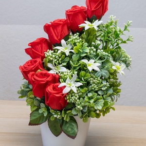 Vörös Rózsás Selyemvirág Ívek - asztaldísz - fehér kaspóban - színes és vidám, Otthon & Lakás, Dekoráció, Asztal és polc dekoráció, Asztaldísz, Mindenmás, MESKA
