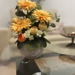Napfényes sárga gerbera asztaldísz  35 cm magas virágkompozíció - otthon & életmód - dekoráció - asztal és polc dekoráció - asztaldísz - Meska.hu
