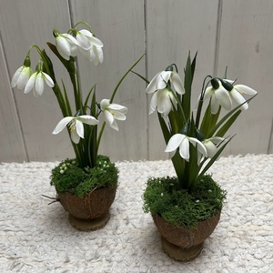 Hóvirágos tavaszi asztaldísz � élethű kézműves dekoráció - Meska.hu