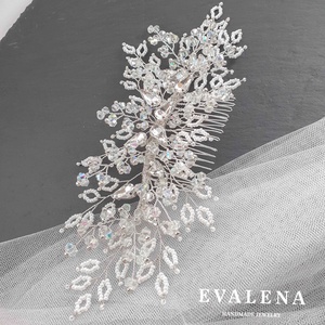 Menyasszonyi fejdísz gyöngy levelekkel - esküvő - hajdísz - fésűs hajdísz - Meska.hu