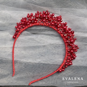 Piros gyöngyös menyecske fejdísz - esküvő - hajdísz - hajpánt - Meska.hu