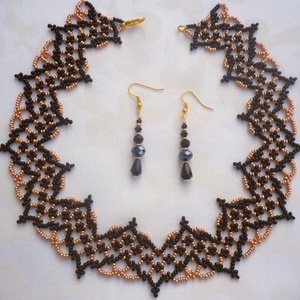 fekete-arany alkalmi csipkeszerű gyöngy nyakék-fülbevaló szett, szilveszter, karácsony, gyöngynyaklánc, ajándék - ékszer - nyaklánc - nyakpánt, gallér - Meska.hu