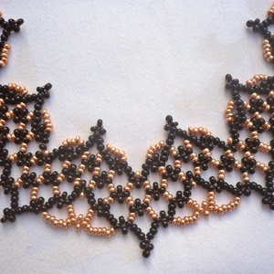 fekete-arany alkalmi csipkeszerű gyöngy nyakék-fülbevaló szett, szilveszter, karácsony, gyöngynyaklánc, ajándék - ékszer - nyaklánc - nyakpánt, gallér - Meska.hu